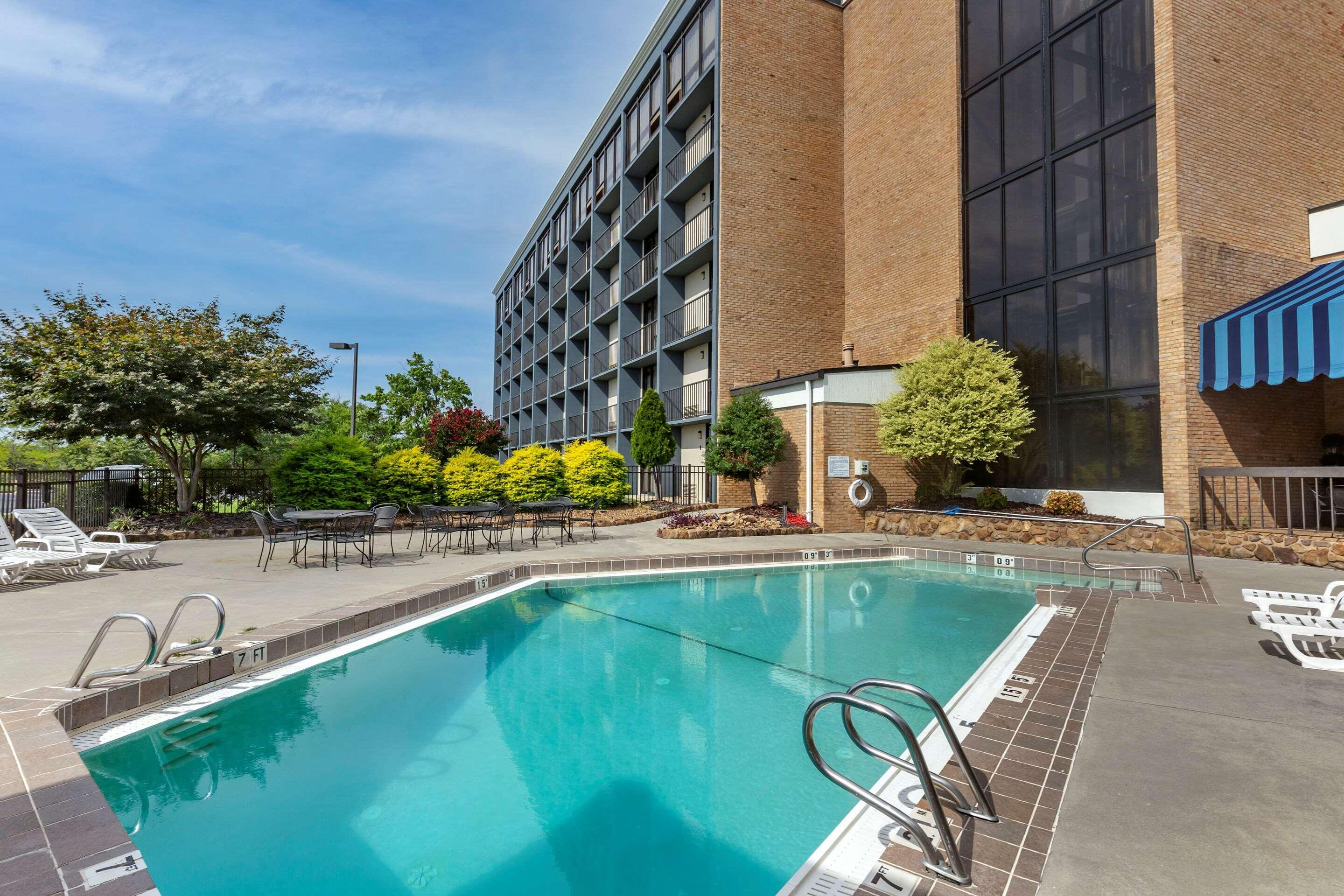 Comfort Inn & Suites Near Danville Mall Exterior foto